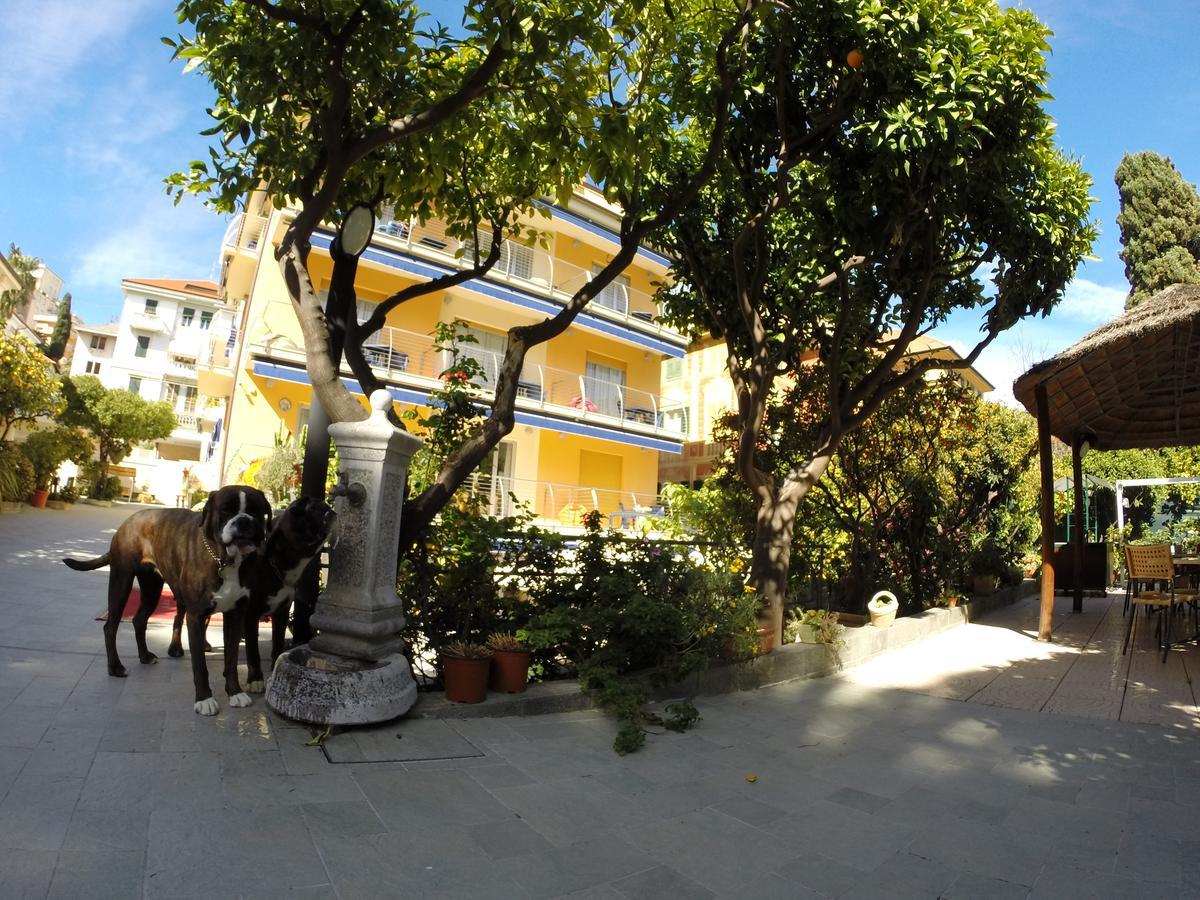 Hotel Villa Delibera Varazze Exterior photo
